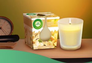 Airwick ароматна свещ 105 гр - Ванилия