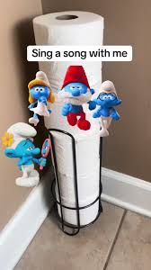 Smurfs - детски течен сапун с дозатор - музикален - 250 мл - Touch of Blue / Spring
