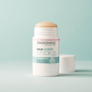DIADERMINE почистващ пилинг за лице стик с Матча 40 грама