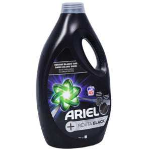 ARIEL течен перилен 700 мл /14 пр - черно 